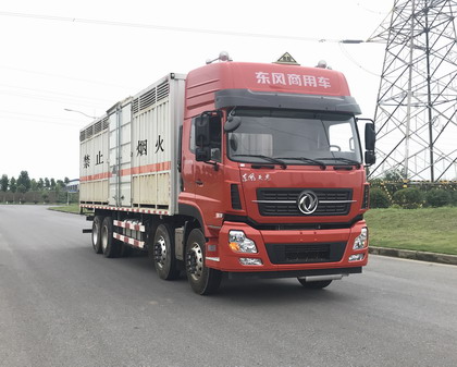東風(fēng)天龍前四后八雜項危險物品廂式運(yùn)輸車